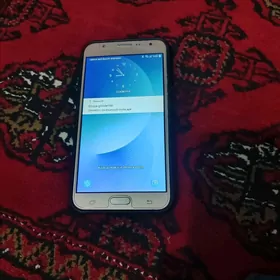 samsung  je 7 . 2018