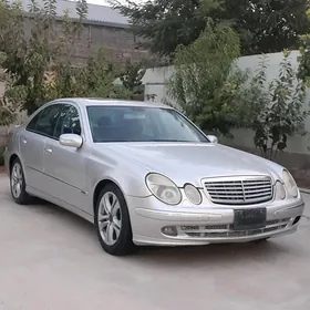 Mercedes-Benz E320 2004