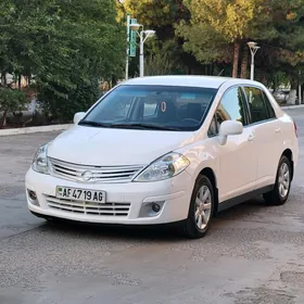 Nissan Versa 2010