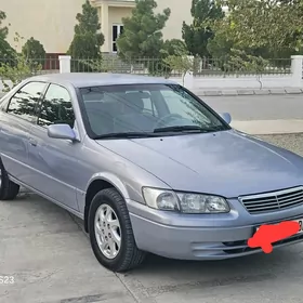 Toyota Camry 1997