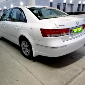 Hyundai Sonata 2008