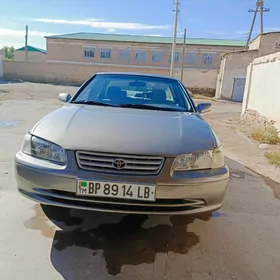 Toyota Camry 2000