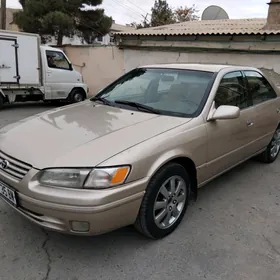 Toyota Camry 1998