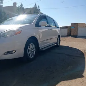 Toyota Sienna 2006