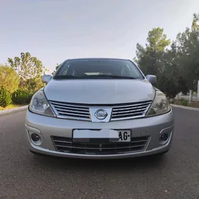 Nissan Versa 2010