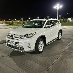 Toyota Highlander 2019