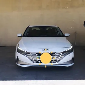 Hyundai Elantra 2021