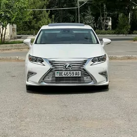 Lexus ES 2017