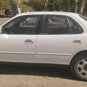 Toyota Camry 1992