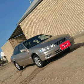 Toyota Camry 2001