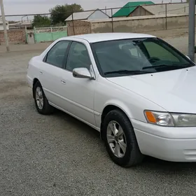 Toyota Camry 1997