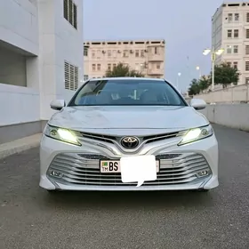 Toyota Camry 2020