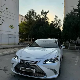 Lexus ES 350 2020