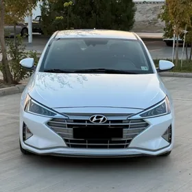 Hyundai Elantra 2020