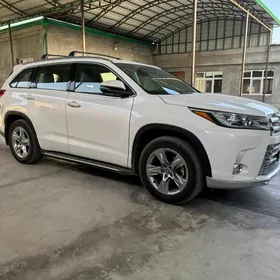 Toyota Highlander 2019