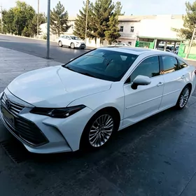 Toyota Avalon 2019