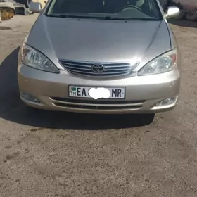 Toyota Camry 2004