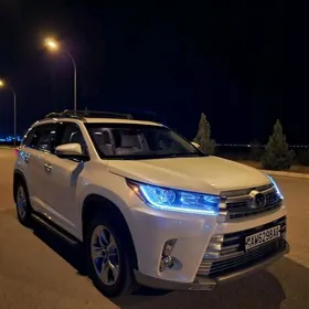 Toyota Highlander 2017