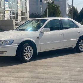 Toyota Camry 1999