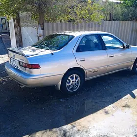 Toyota Camry 1999