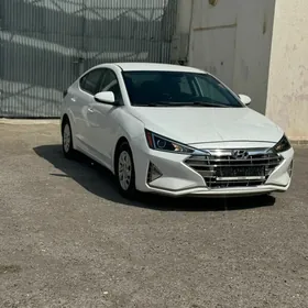 Hyundai Elantra 2019