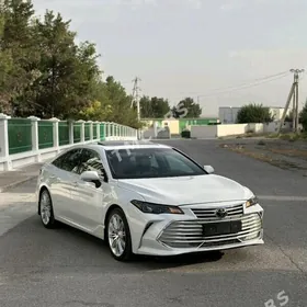 Toyota Avalon 2020