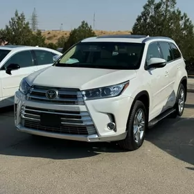 Toyota Highlander 2018