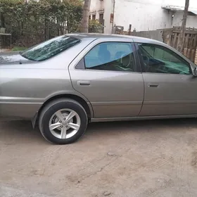 Toyota Camry 2001