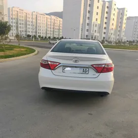 Toyota Camry 2016