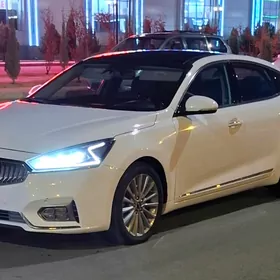 Kia Cadenza 2017