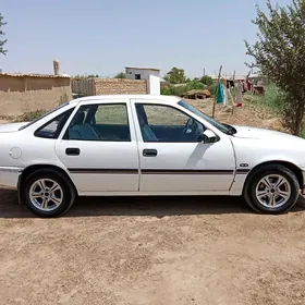 Opel Vectra 1990