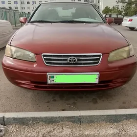 Toyota Camry 1999