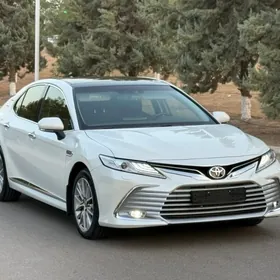 Toyota Camry 2023