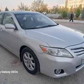 Toyota Camry 2010