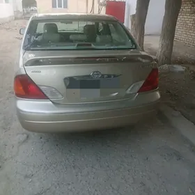 Toyota Avalon 2000