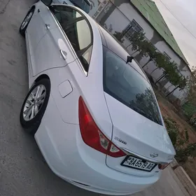 Hyundai Sonata 2011