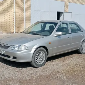 Mazda 323 2001