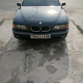 BMW E39 1999