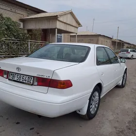 Toyota Camry 2000