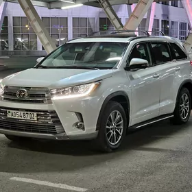 Toyota Highlander 2019