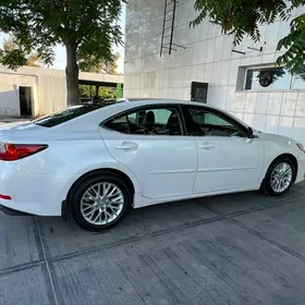 Lexus ES 350 2016