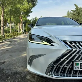 Lexus ES 350 2019