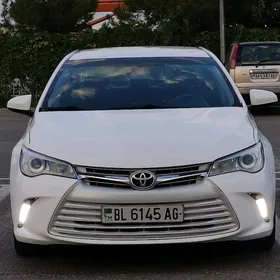 Toyota Camry 2017