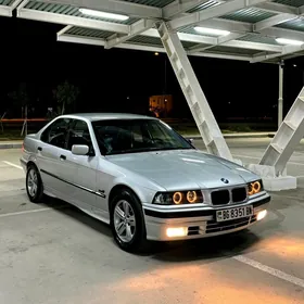 BMW 320 1992