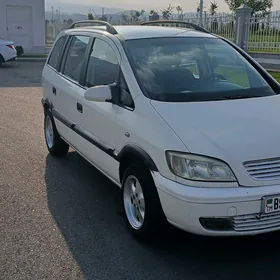 Opel Zafira 2002