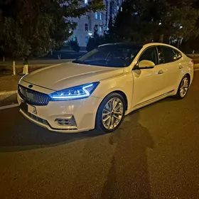 Kia Cadenza 2017