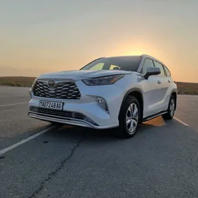 Toyota Highlander 2020