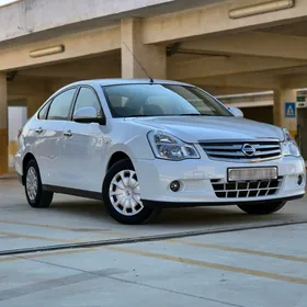 Nissan Almera 2015