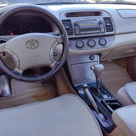 Toyota Camry 2005