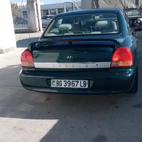 Hyundai Sonata 2000